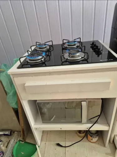 Fogão cooktop com armário 