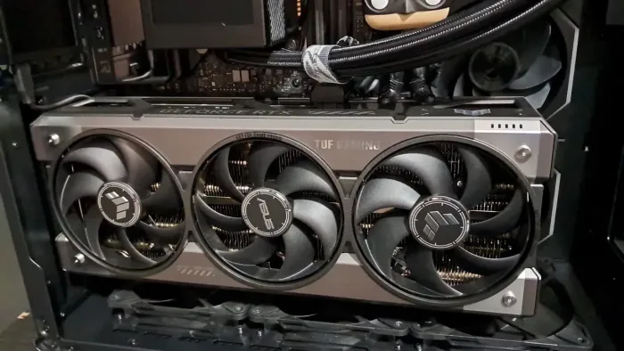 Vendo 5090 Asus TUF (Sem Caixa Importada) - NOVA