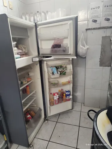 Geladeira 450 litros 220v