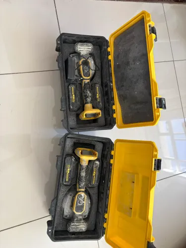 Máquina de assentar piso vibratória 2 bateria mais caixa