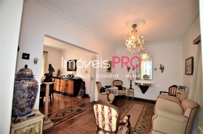 Casa Residencial 380m² para venda no Jardim Paulista