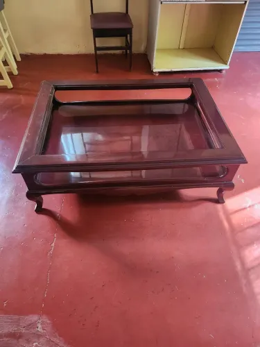 Mesa de centro Vintage Linda. Peça única para decoração  1,20 X 0,90