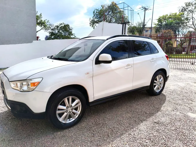 Mitsubishi ASX 2.0 16V 160cv Aut. 2012