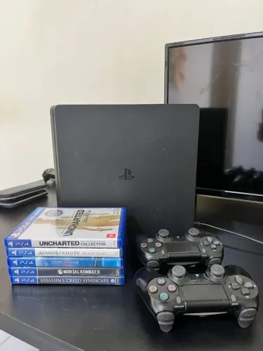 PS4 SLIM