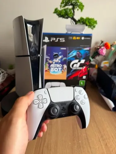 Playstation 5 Slim Digital SSD 825GB Com 6 JOGO
