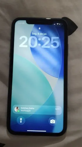 iPhone 11 em ótimo estado