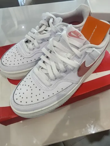 Tenis nike court vision alta rosa