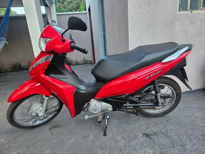 Honda Biz 110i Vermelha
