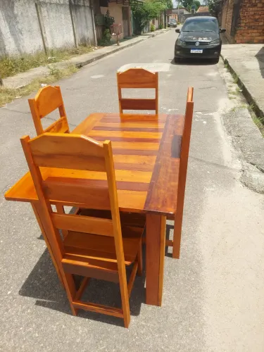 Mesa com 4 cadeiras/ Último jogo em estoque!