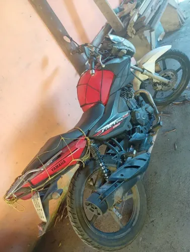 Vende-se factor 