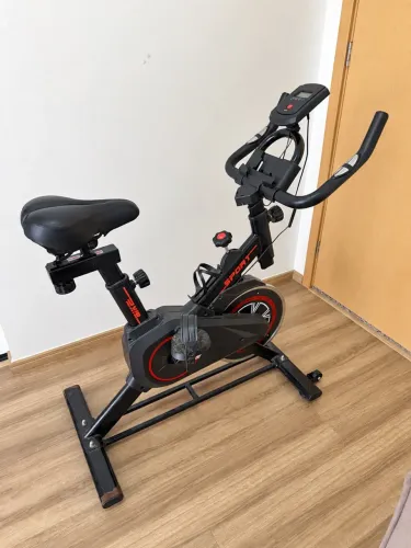 Bicicleta de Spinning por R$ 300