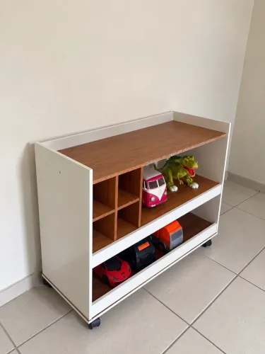 ? VENDE-SE BARZINHO DE MADEIRA