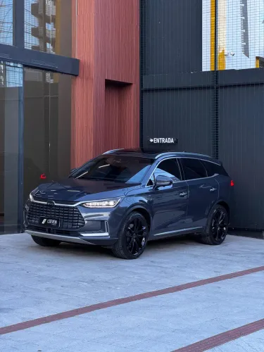 BYD Tan EV 4X4 (elétrico) 2023