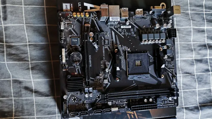 KIT PLACA MÃE A520M K V2 + 1 COOLER RGB + 3 FANS RGB