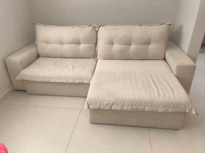 Vende - se Sofá de linho Retrátil 