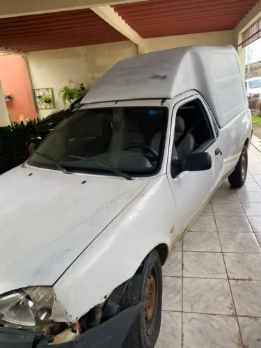 Ford Courier Van 1.6/ 1.6 Flex 8V (carga) 2010
