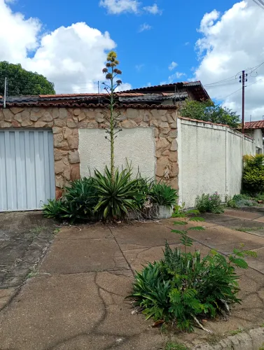 Vende -se casa em Caldas Novas Goiás