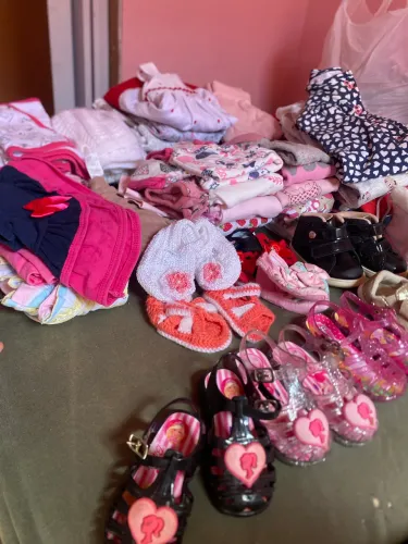 Vendo lotinho de roupas 3 a 6 meses