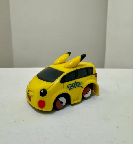 Carrinho antigo Pokémon Tomy
