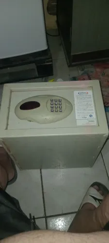 Cofre digital usado