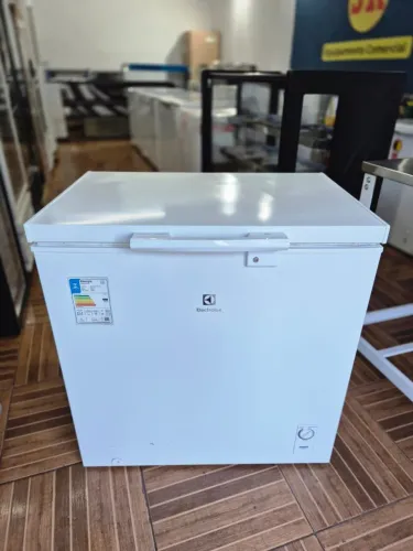 Freezer Electrolux 200 litros