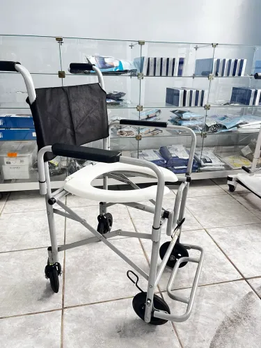 Cadeira de Banho dobrável CDS 