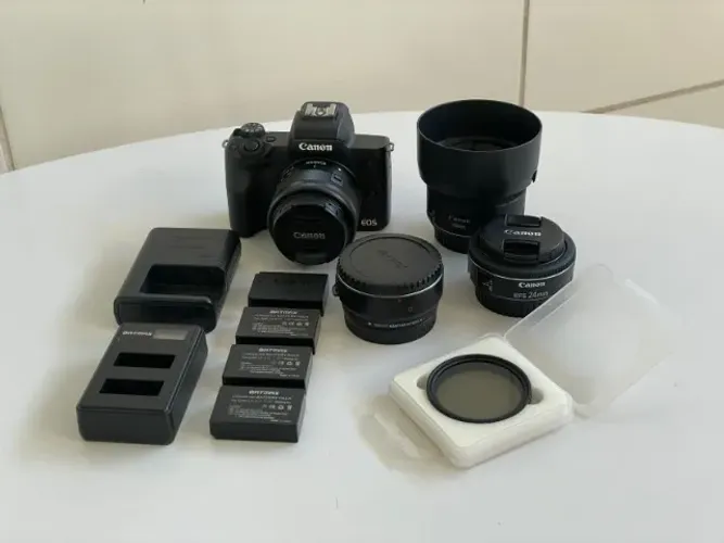 Canon EOS M50 Mark II + Kit Completo Profissional (3 Lentes + Adaptador + 4 Baterias)