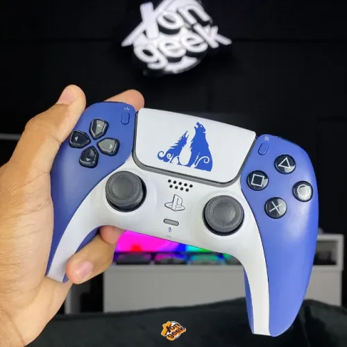 Controle Dualsense PS5 Ragnarok | SEMINOVO | Aceitamos OLXPAY - Parcele sem JUROS!