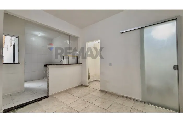 Alugue Kitnet de 35 m² em Coroa Vermelha | Excelente Custo-Benefício