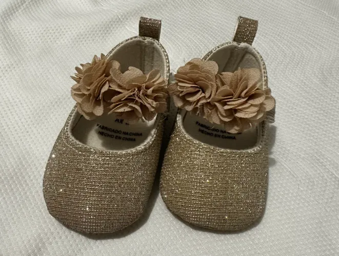Sapatos Bebê Menina TAM 15