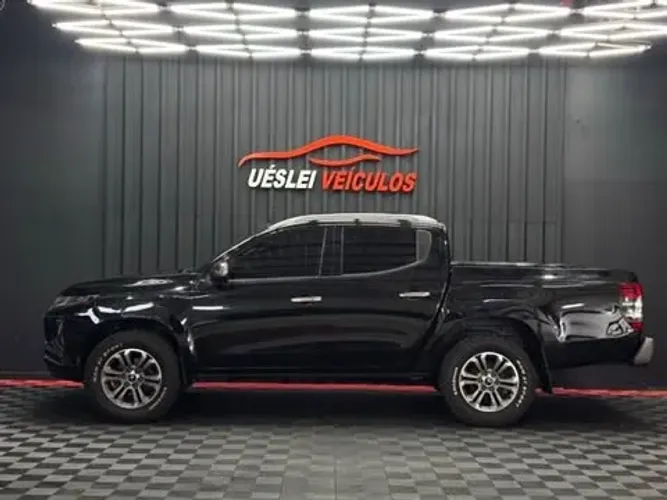 Mitsubishi L200 Triton Sport HPE-S 2.4 CD Dies. AUT 2022