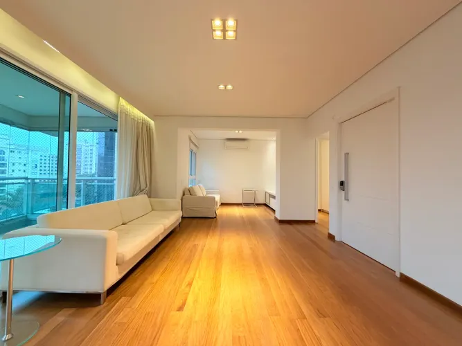Apartamento para alugar com 3 quartos, 157 m² - Cambuí