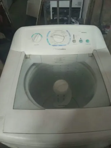 Máquina de lavar Eletrolux 12 kilos