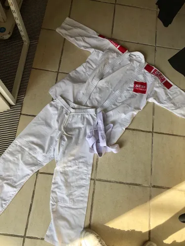 Kimono infantil