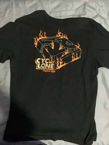 camiseta cyclone original