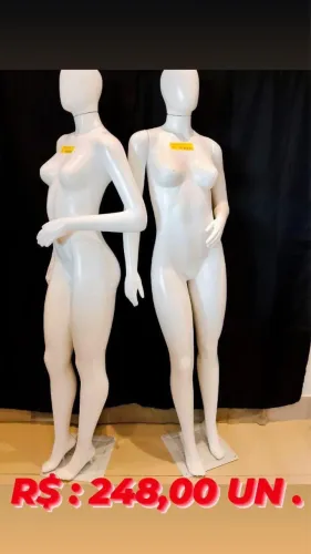 Manequim feminino 
