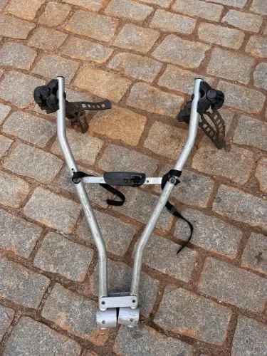 Suporte bike Thule + barra de placa com elétrica 