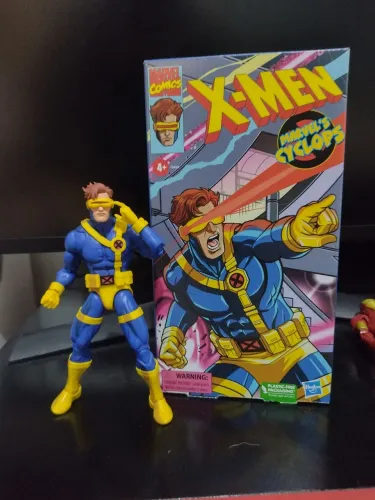 Cyclops VHS Marvel Legends