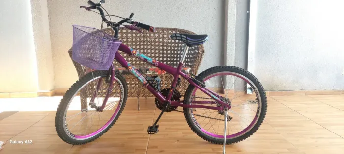Bicicleta Aro 15 Muito Nova!!