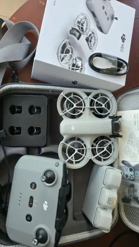 DJI Neo Fly More Combo 4K - 3 Baterias + Controle + Maleta + Filtros ND