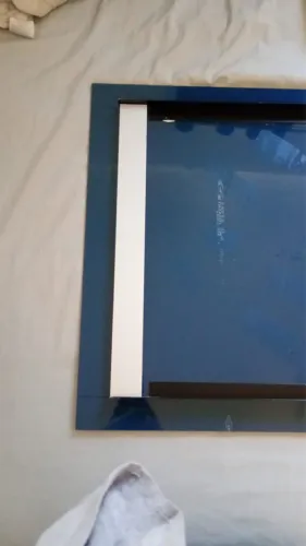 VENDO ESPELHO COM SUPORTE DE PAREDE