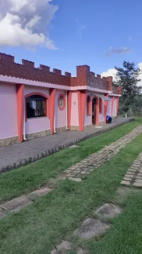CASA À VENDA EM ÁREA RURAL-ESTRADA DA BARROCA FUNDA - Divisa entre Nazaré Paulista e Santa