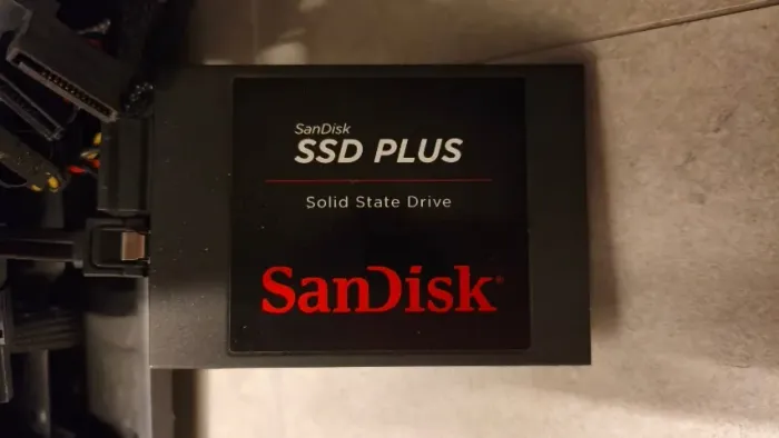 SSD Sandisk Plus 240 GB