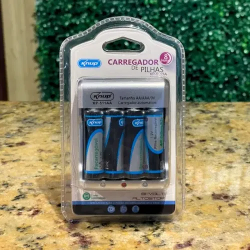 Kit Carregador 4 Pilhas AA ou AAA Knup KP-511AA
