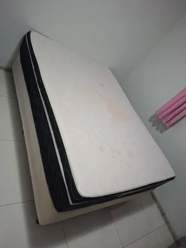 Cama box casal + colchão seminovos