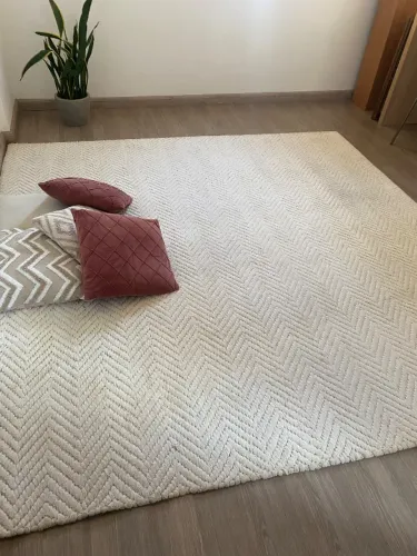 Tapete off em trama natural 2,5 por 2,5