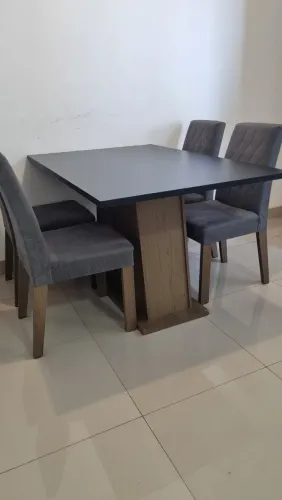 Mesa de jantar 4 lugares