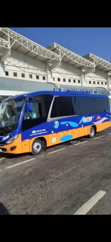 Vende-se Micro-ônibus. 