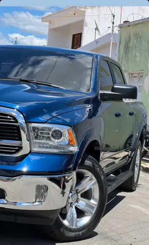 Ram Classic Laramie 5.7 V8 16V Gasolina 4X4 Aut. 2023