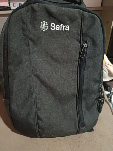 Mochila cinza